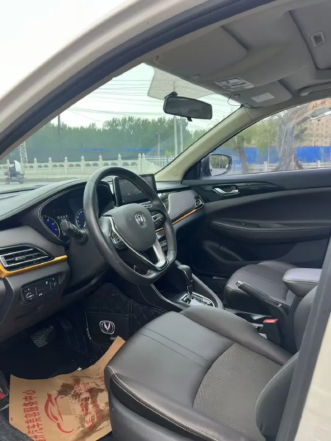 2021 ChangAn Eado DT 1.6L 125HP L4 4AT,autocango,china used car exporter,china ev exporter,chinese used car exporter,chinese used ev exporter