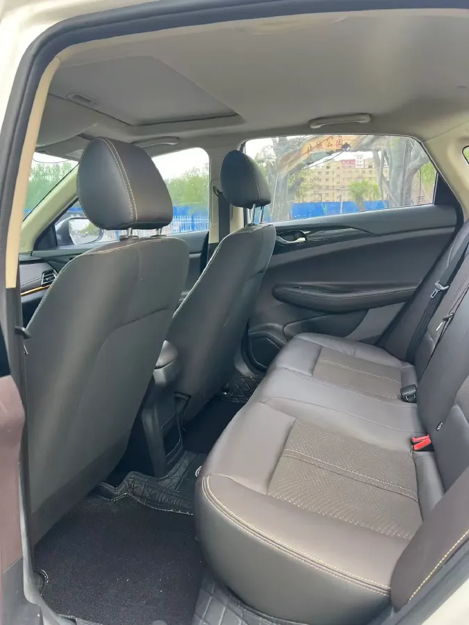 2021 ChangAn Eado DT 1.6L 125HP L4 4AT,autocango,china used car exporter,china ev exporter,chinese used car exporter,chinese used ev exporter