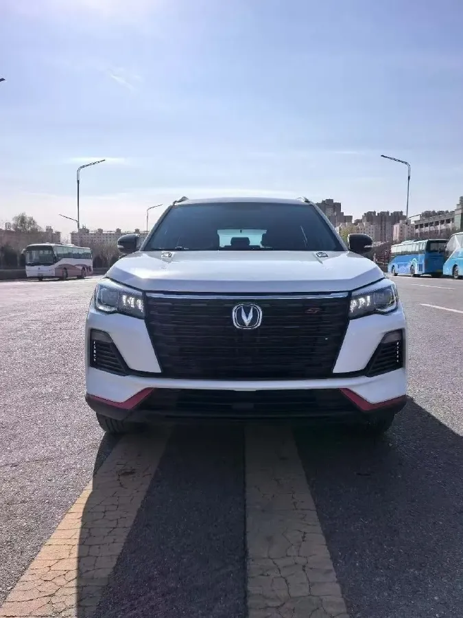 2022 ChangAn CS75 1.5T 180HP L4 7DCT,autocango,china used car exporter,china ev exporter,chinese used car exporter,chinese used ev exporter