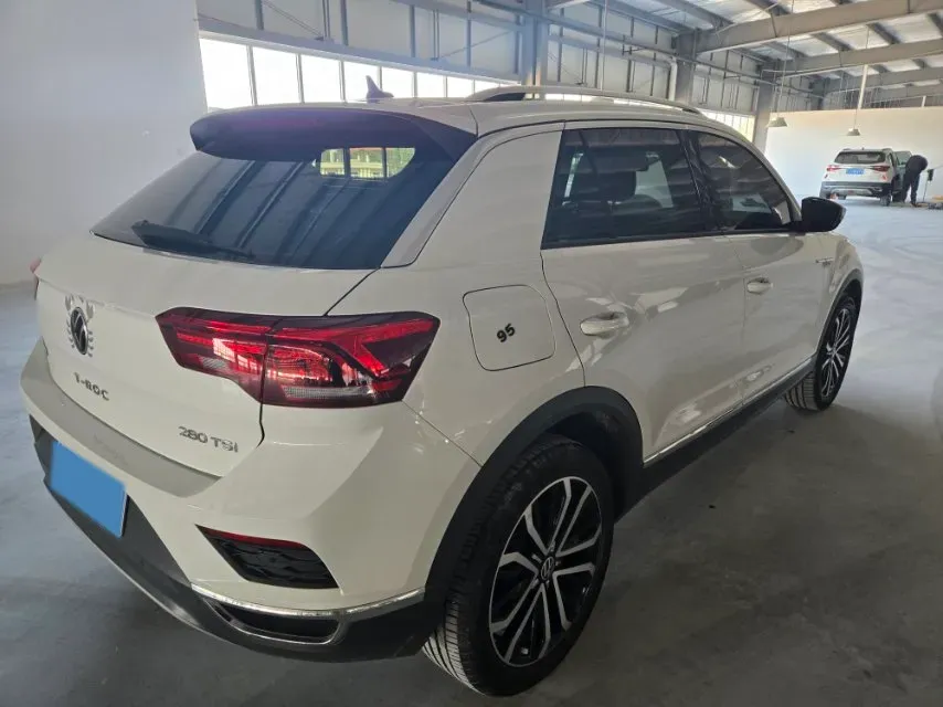 2022 Volkswagen T-Roc 1.4T 150HP L4 7DCT,autocango,china used car exporter,china ev exporter,chinese used car exporter,chinese used ev exporter