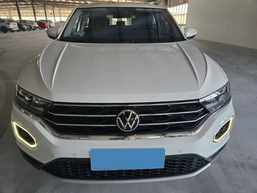 2022 Volkswagen T-Roc 1.4T 150HP L4 7DCT,autocango,china used car exporter,china ev exporter,chinese used car exporter,chinese used ev exporter