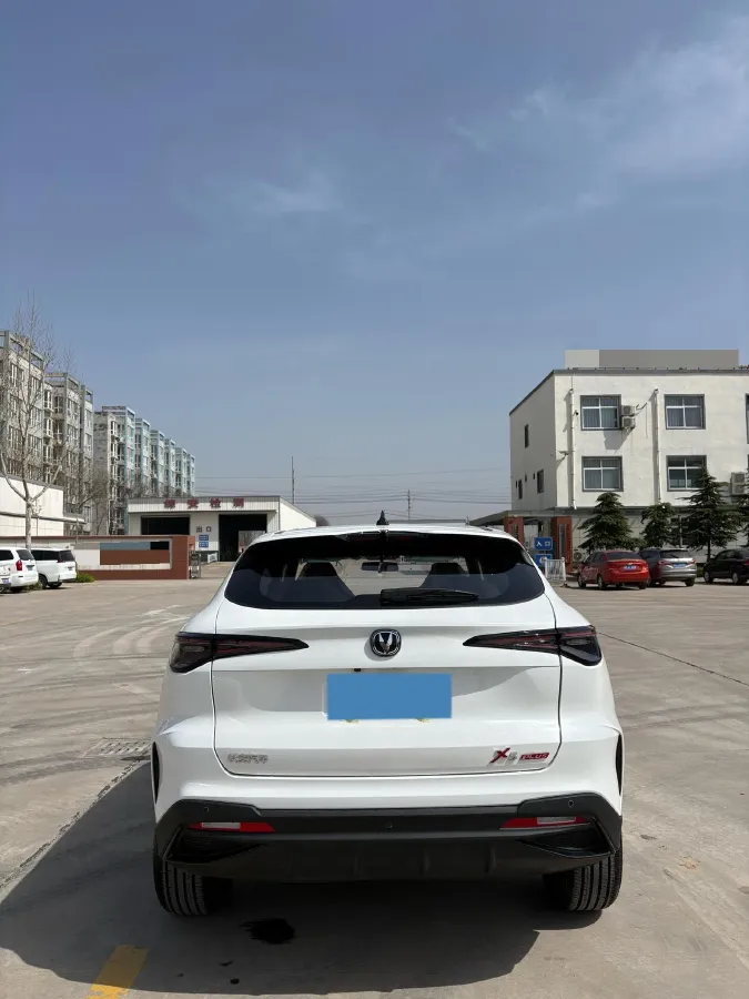 2026 ChangAn X5 PLUS 1.5T 192HP L4 7DCT,autocango,china used car exporter,china ev exporter,chinese used car exporter,chinese used ev exporter