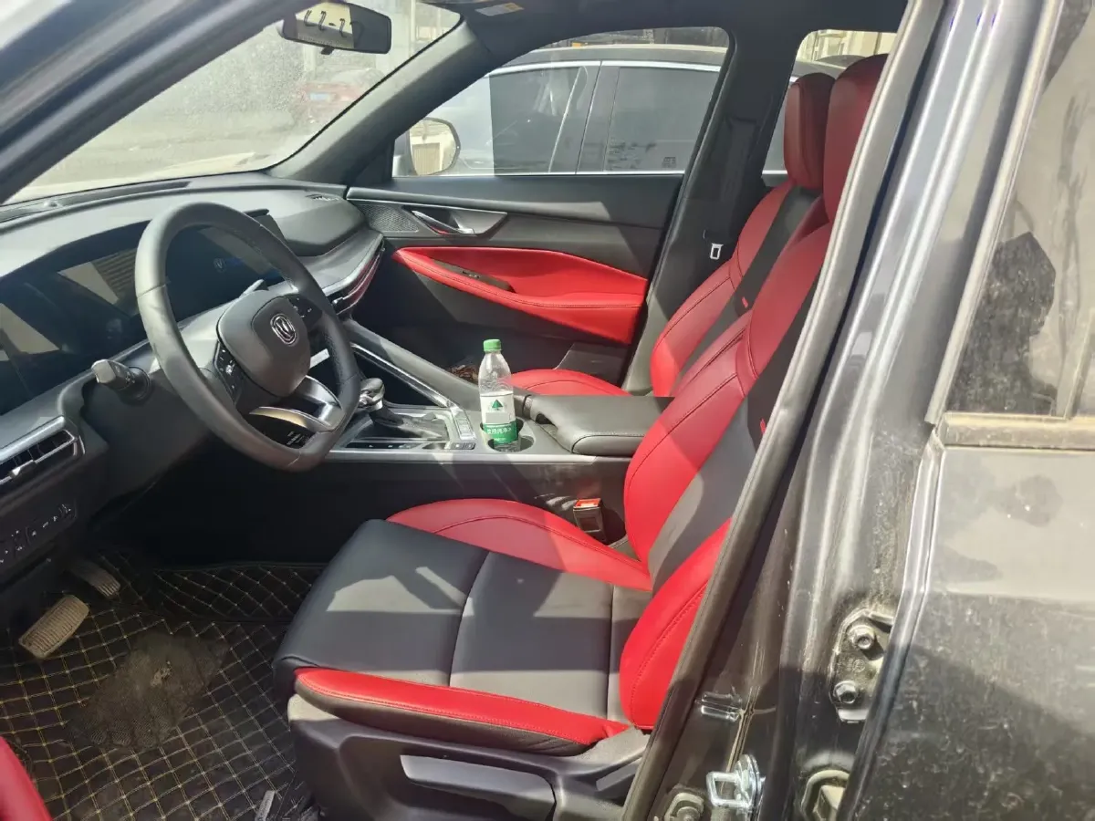 2021 ChangAn CS35 Plus 1.4T 160HP L4 7DCT,autocango,china used car exporter,china ev exporter,chinese used car exporter,chinese used ev exporter