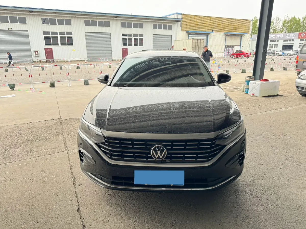 2021 Volkswagen Passat 2.0T 186HP L4 7DCT,autocango,china used car exporter,china ev exporter,chinese used car exporter,chinese used ev exporter