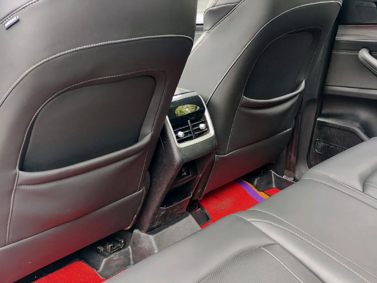 2022 Chery Tiggo 8 PRO 1.6T 197HP L4 7DCT,autocango,china used car exporter,china ev exporter,chinese used car exporter,chinese used ev exporter