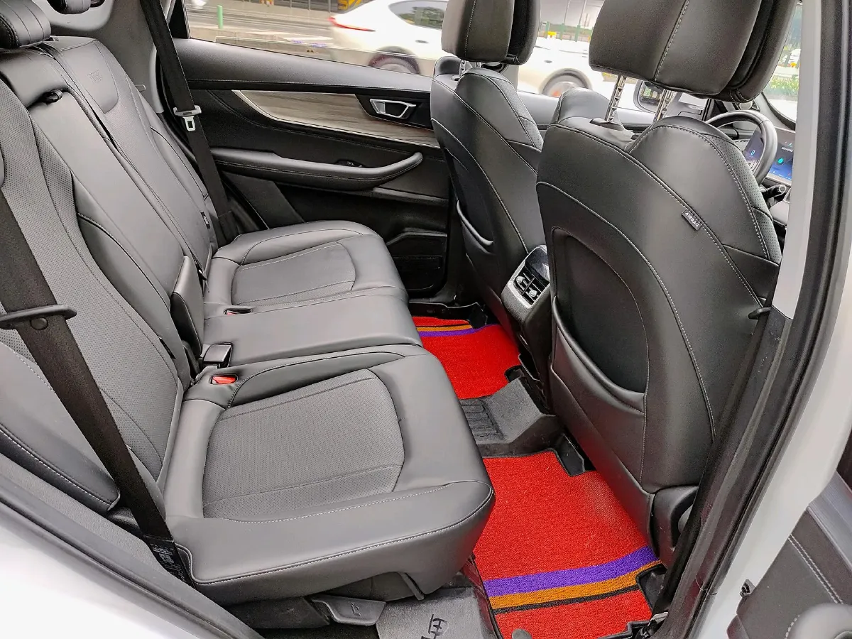 2022 Chery Tiggo 8 PRO 1.6T 197HP L4 7DCT,autocango,china used car exporter,china ev exporter,chinese used car exporter,chinese used ev exporter