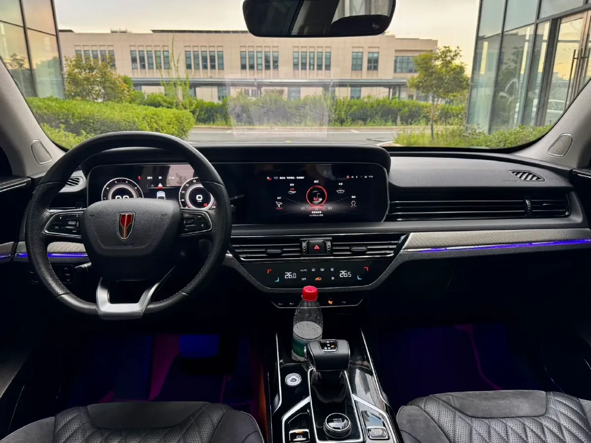 2022 HongQi HS5 2.0T 224HP L4 6AT,autocango,china used car exporter,china ev exporter,chinese used car exporter,chinese used ev exporter