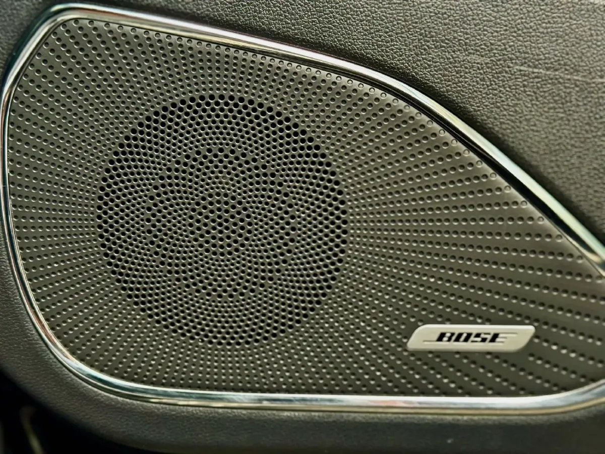 2022 HongQi HS5 2.0T 224HP L4 6AT,autocango,china used car exporter,china ev exporter,chinese used car exporter,chinese used ev exporter