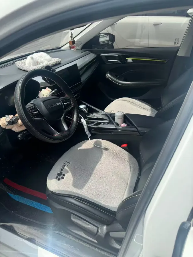 2021 Roewe i5 1.5L 120HP L4 CVT,autocango,china used car exporter,china ev exporter,chinese used car exporter,chinese used ev exporter