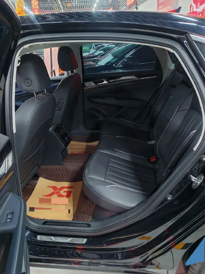 2023 Volkswagen Passat 2.0T 186HP L4 7DCT,autocango,china used car exporter,china ev exporter,chinese used car exporter,chinese used ev exporter