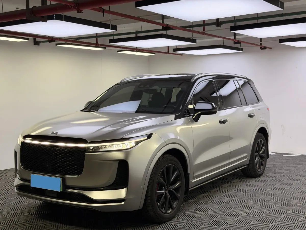 2021 Li ONE Range Extended 131HP REEV 40.5KWH,autocango,china used car exporter,china ev exporter,chinese used car exporter,chinese used ev exporter