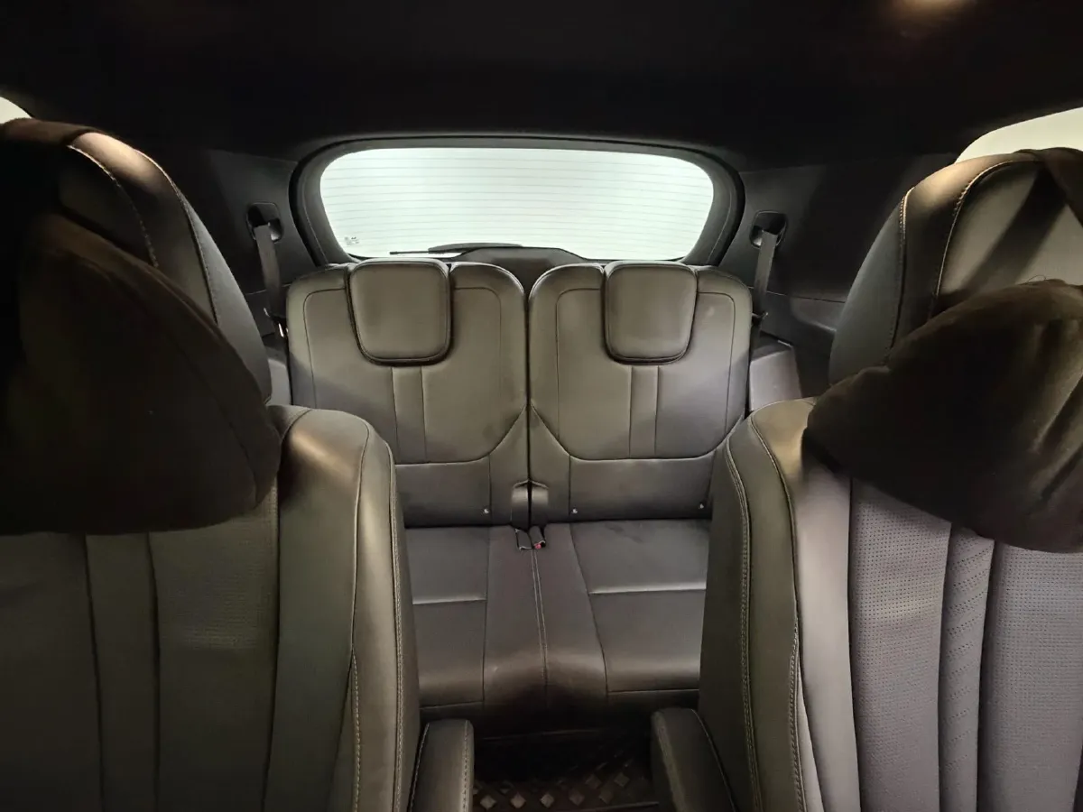 2021 Li ONE Range Extended 131HP REEV 40.5KWH,autocango,china used car exporter,china ev exporter,chinese used car exporter,chinese used ev exporter