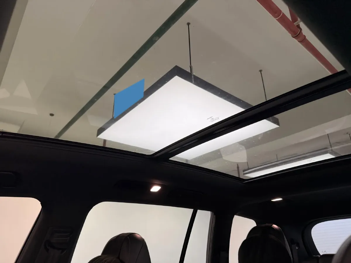 2021 Li ONE Range Extended 131HP REEV 40.5KWH,autocango,china used car exporter,china ev exporter,chinese used car exporter,chinese used ev exporter