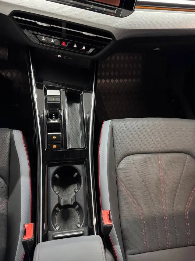 2022 Exceed TXL 2.0T 261HP L4 7DCT,autocango,china used car exporter,china ev exporter,chinese used car exporter,chinese used ev exporter