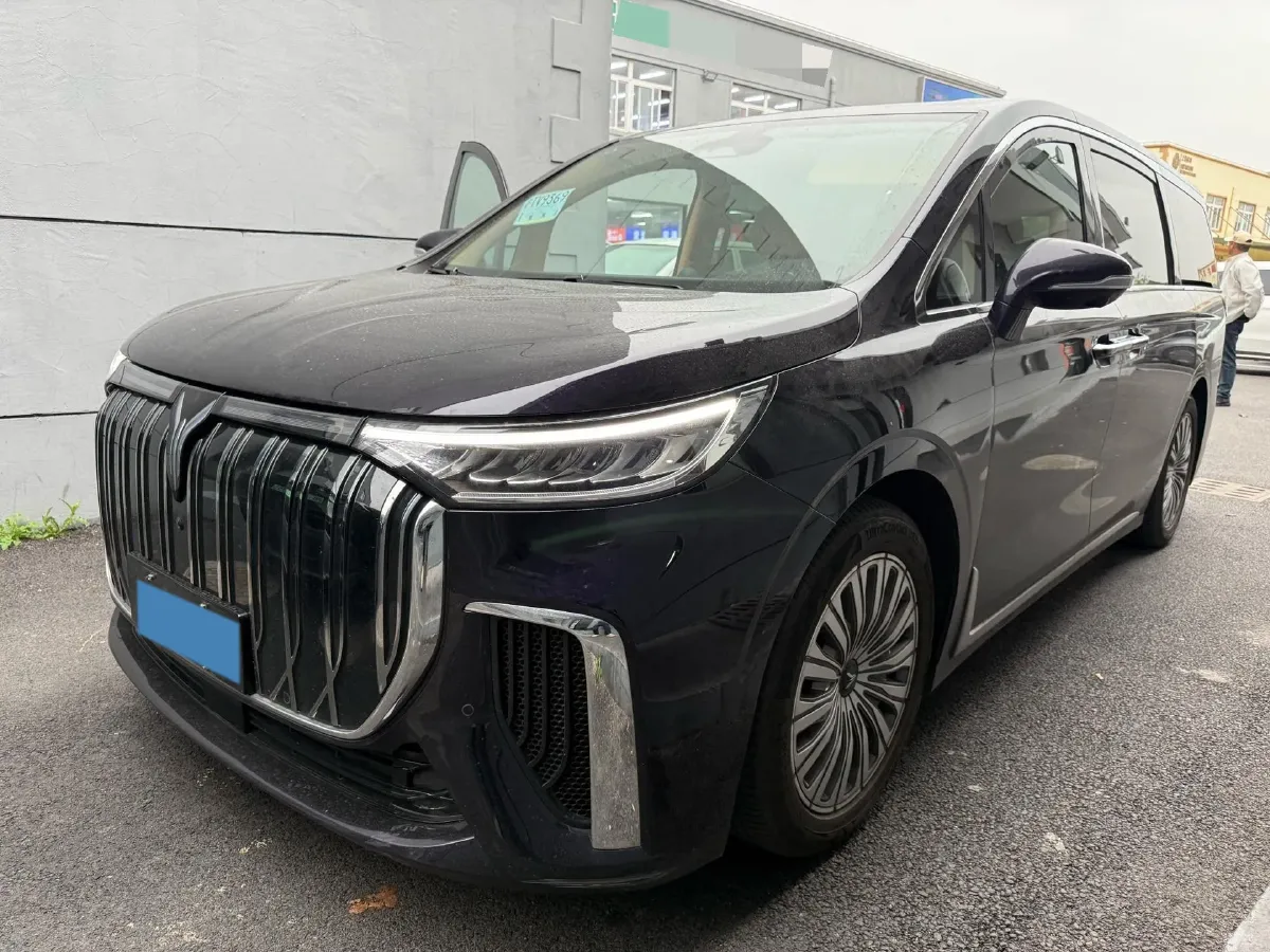 2022 Voyah Dream BEV 82KWH,autocango,china used car exporter,china ev exporter,chinese used car exporter,chinese used ev exporter