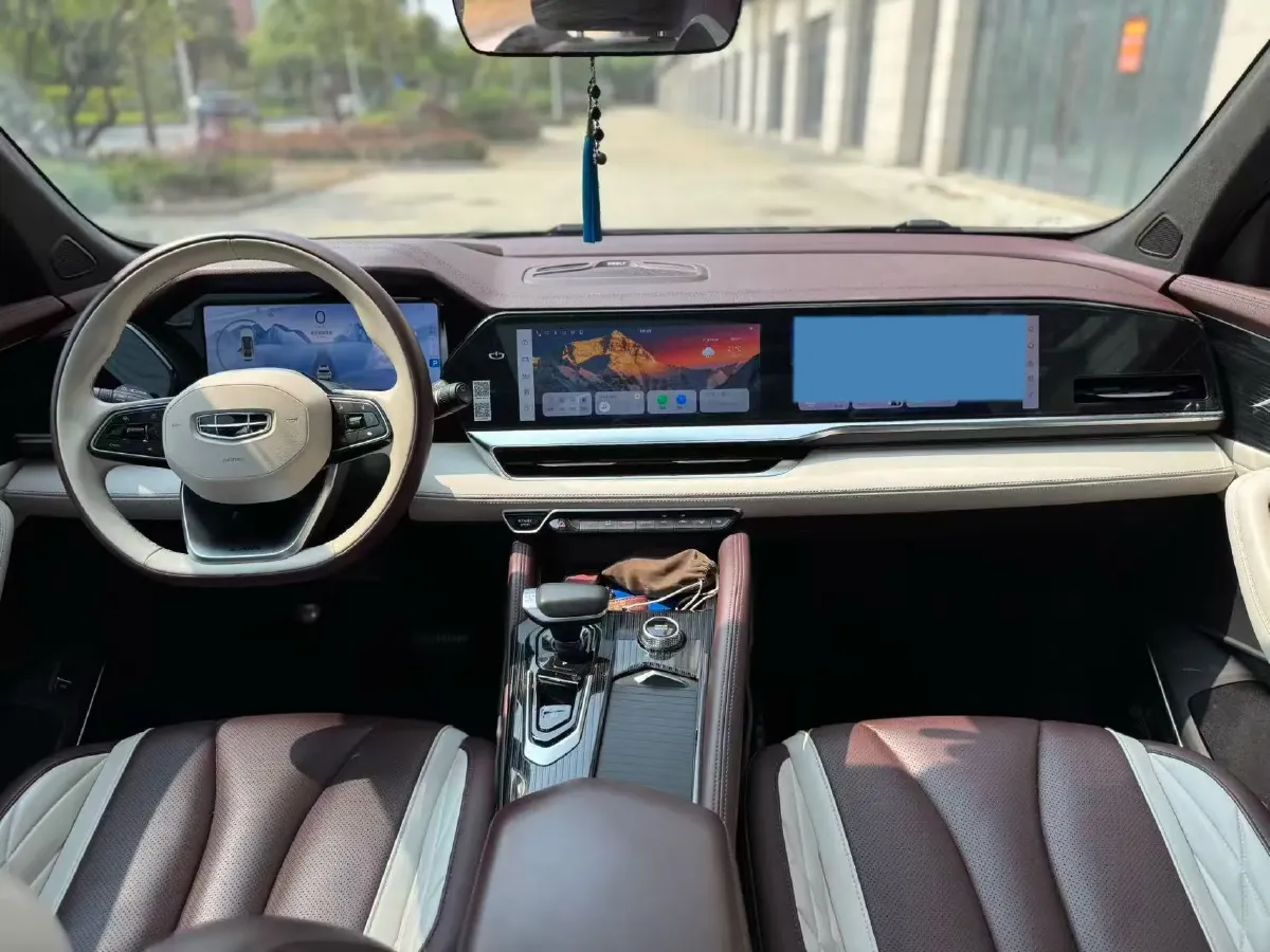 2021 Geely Monjaro 2.0T 218HP L4 7DCT,autocango,china used car exporter,china ev exporter,chinese used car exporter,chinese used ev exporter