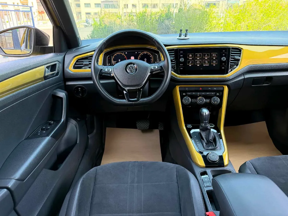 2018 Ford Kuga 1.5T 181HP L4 6AT,autocango,china used car exporter,china ev exporter,chinese used car exporter,chinese used ev exporter