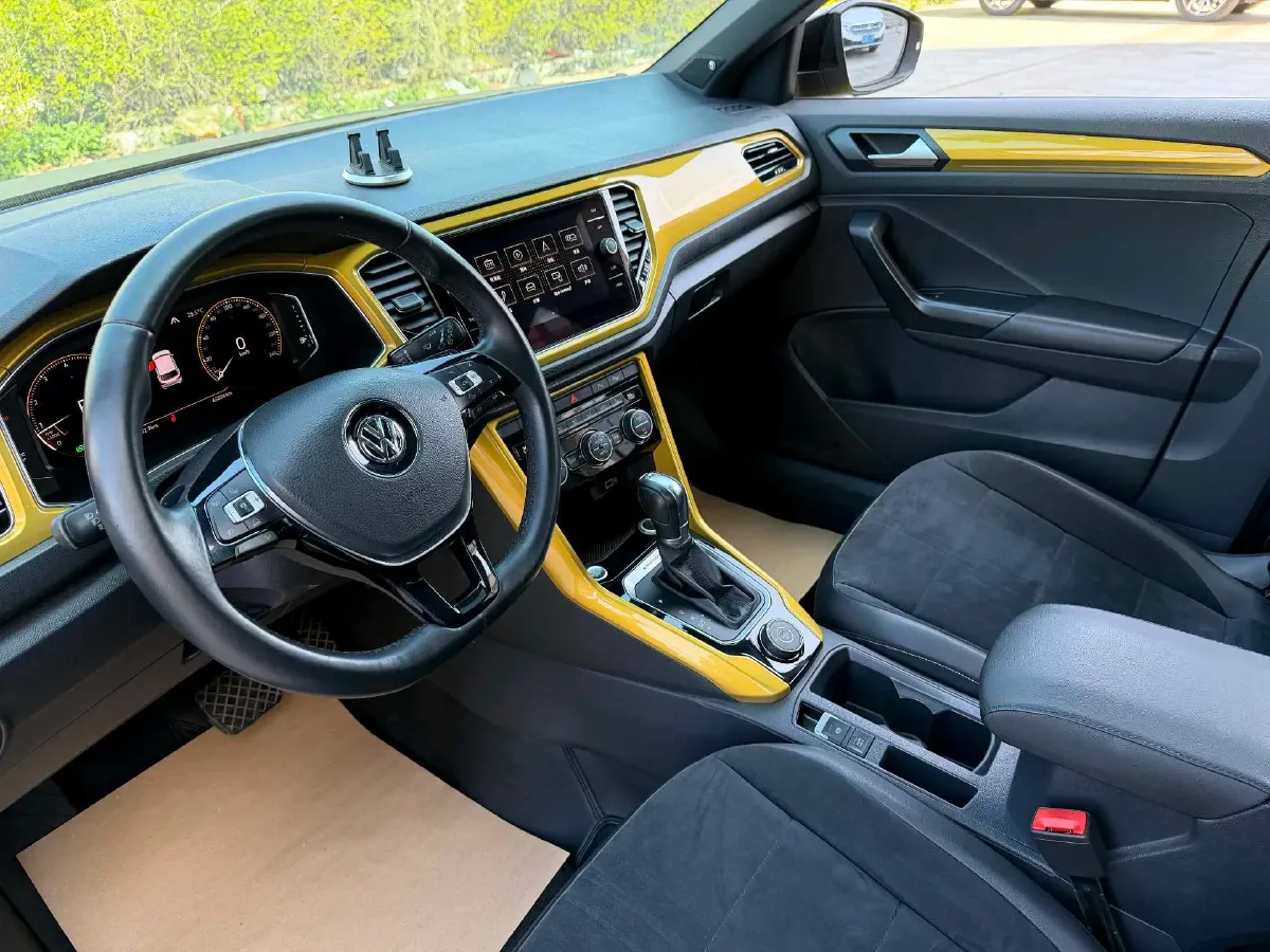 2018 Ford Kuga 1.5T 181HP L4 6AT,autocango,china used car exporter,china ev exporter,chinese used car exporter,chinese used ev exporter