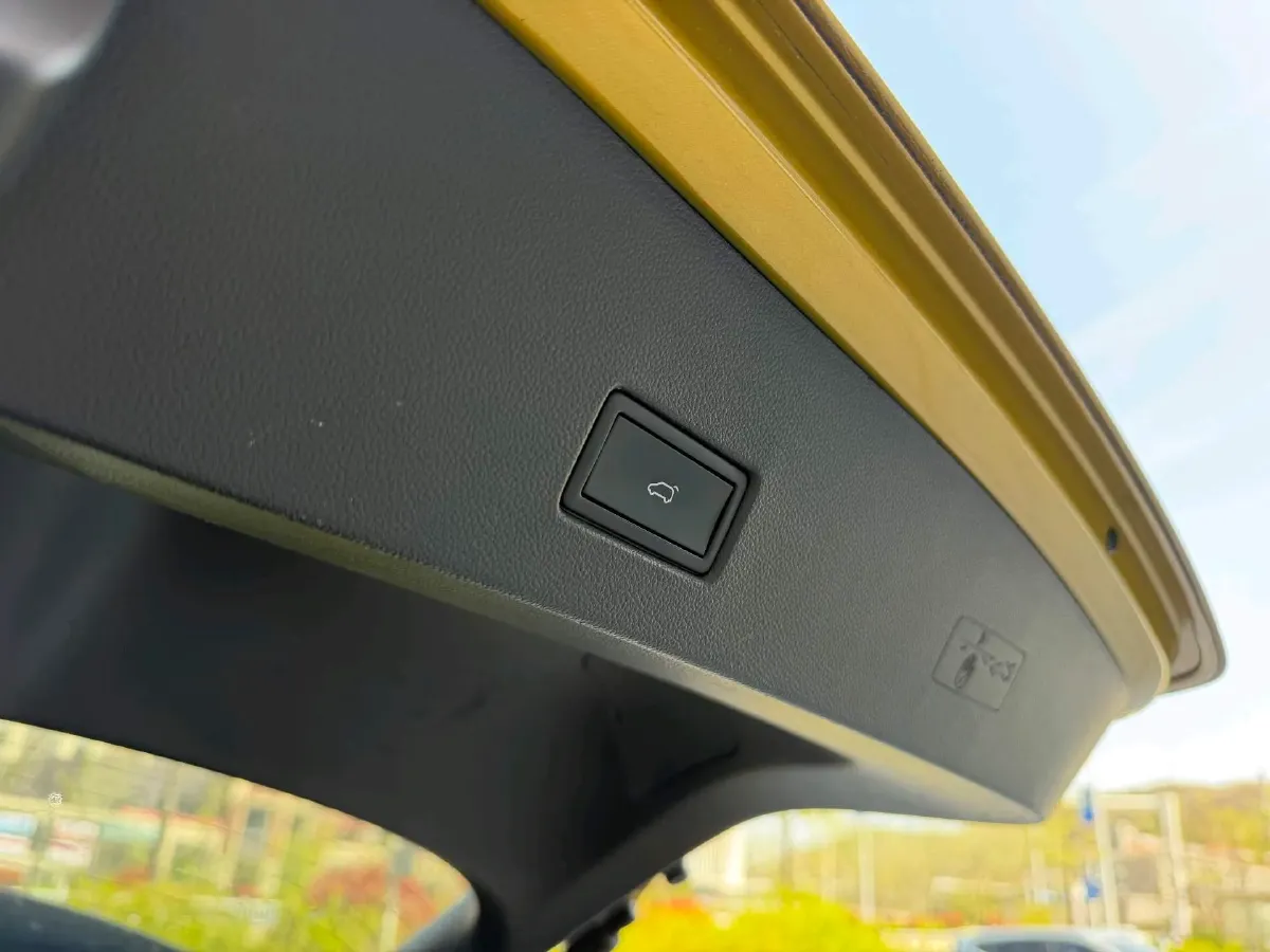 2018 Ford Kuga 1.5T 181HP L4 6AT,autocango,china used car exporter,china ev exporter,chinese used car exporter,chinese used ev exporter