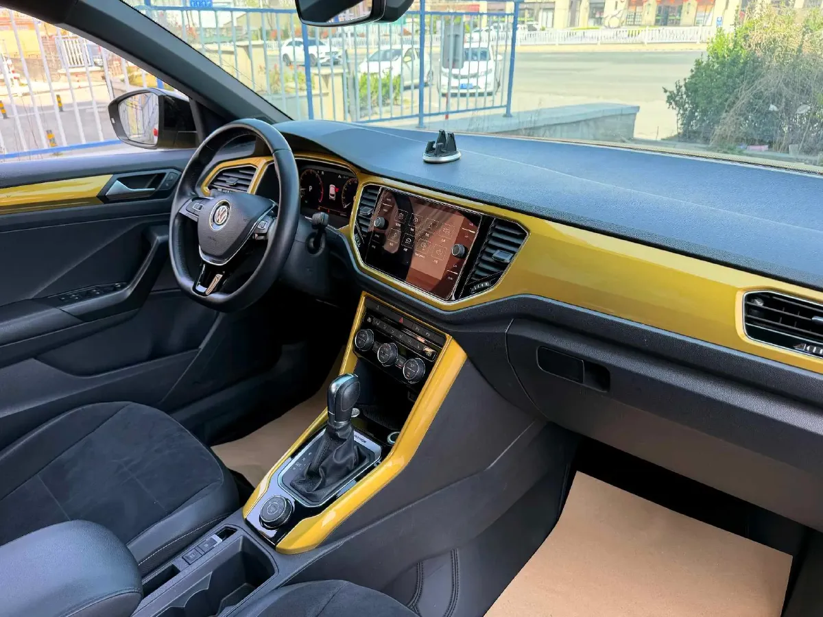 2018 Ford Kuga 1.5T 181HP L4 6AT,autocango,china used car exporter,china ev exporter,chinese used car exporter,chinese used ev exporter