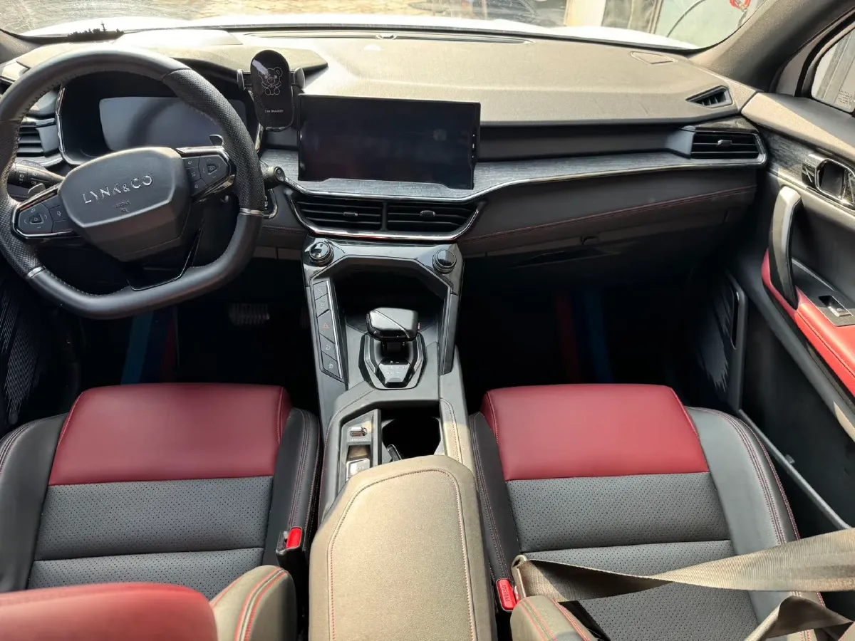 2020 LYNK&CO 06 1.5T 177HP L3 7DCT,autocango,china used car exporter,china ev exporter,chinese used car exporter,chinese used ev exporter