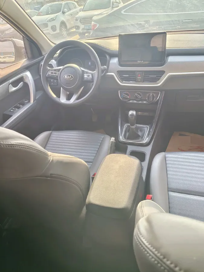 2018 Kia Sportage R 2.0L 160HP L4 6MT,autocango,china used car exporter,china ev exporter,chinese used car exporter,chinese used ev exporter