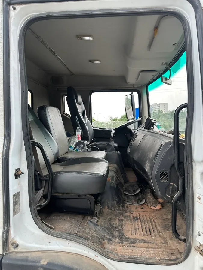 2025 Iveco DeYi 2.5T 150HP L4 5MT,autocango,china used car exporter,china ev exporter,chinese used car exporter,chinese used ev exporter