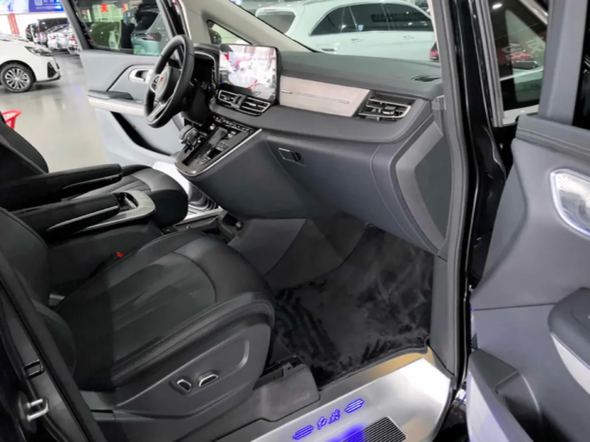 2024 HongQi HQ9 2.0T 163HP L4 1DHT PHEV,autocango,china used car exporter,china ev exporter,chinese used car exporter,chinese used ev exporter