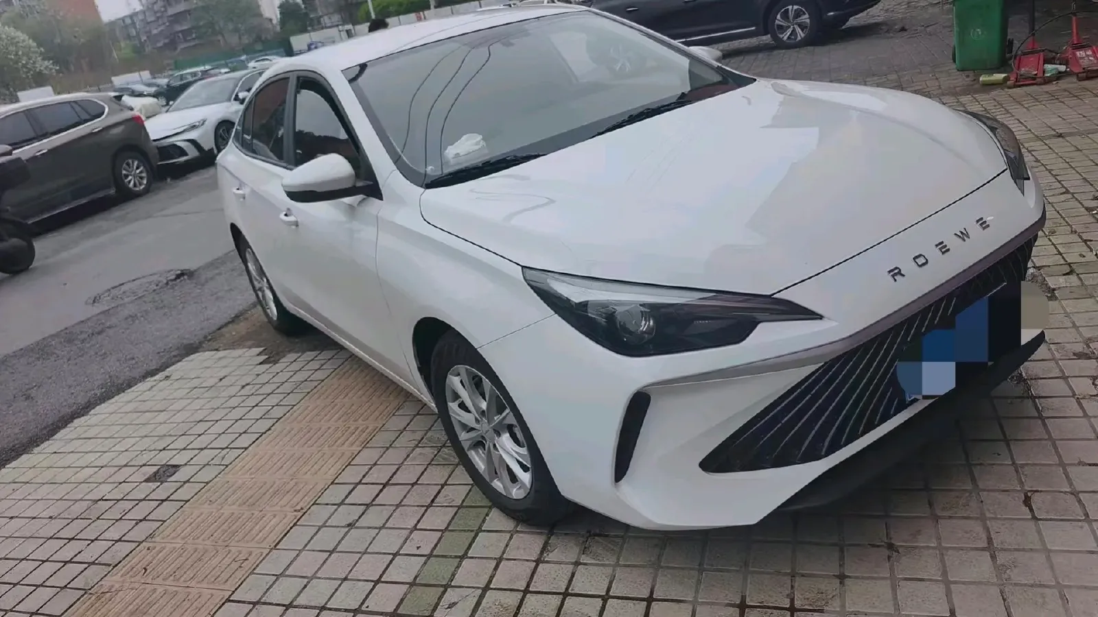 2023 Roewe i5 1.5L 129HP L4 5MT,autocango,china used car exporter,china ev exporter,chinese used car exporter,chinese used ev exporter