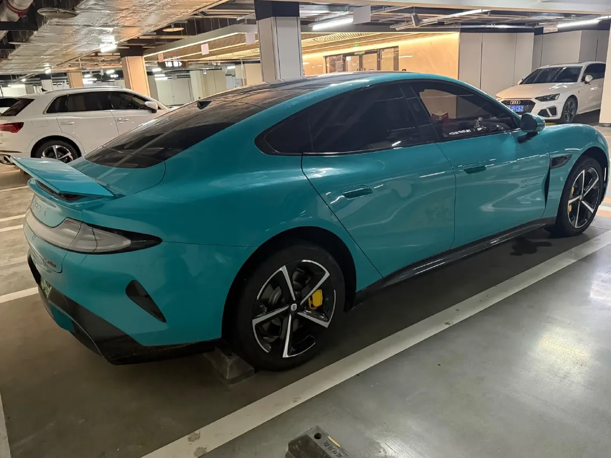 2024 MI SU7 BEV 101KWH,autocango,china used car exporter,china ev exporter,chinese used car exporter,chinese used ev exporter