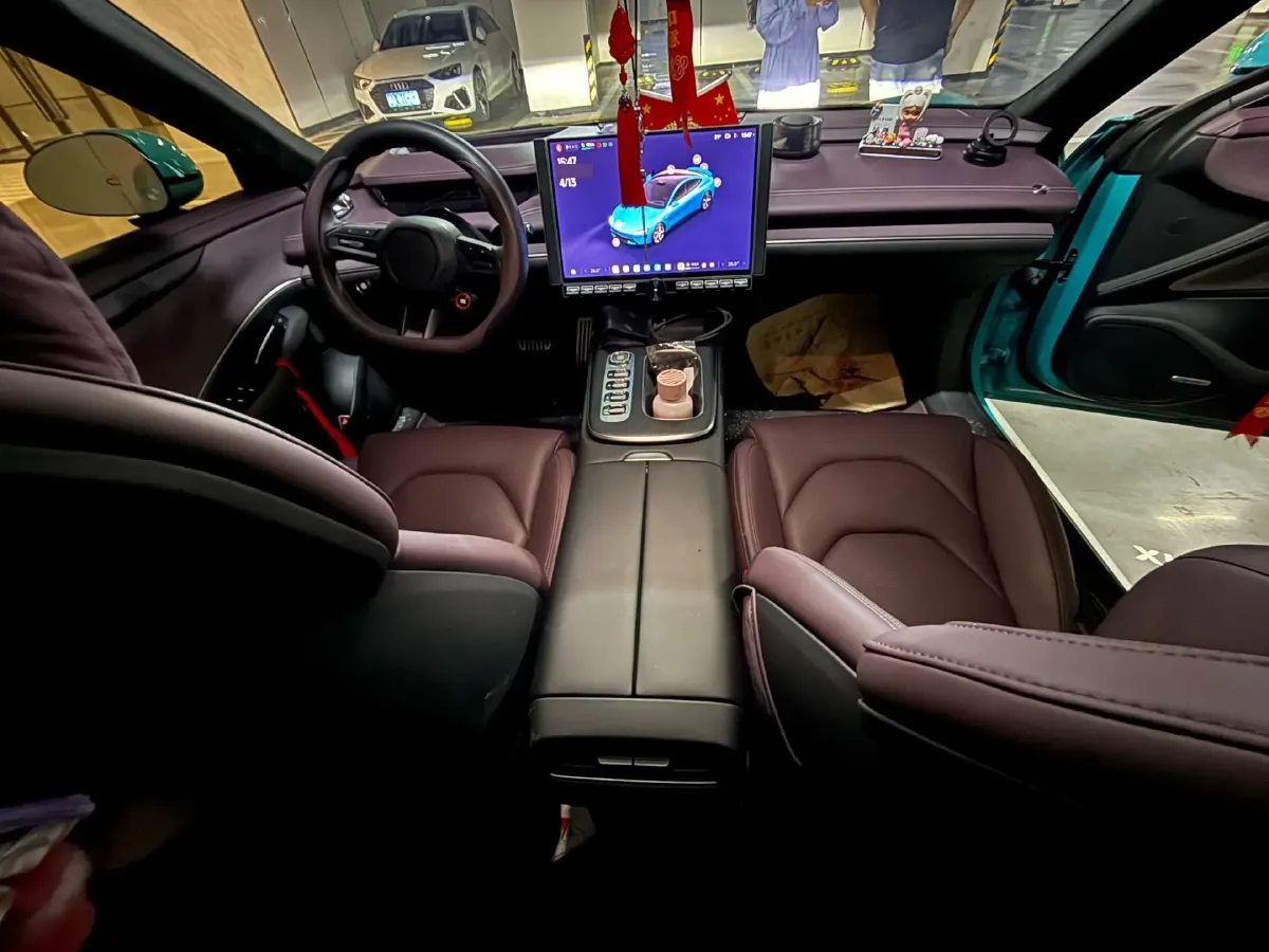 2024 MI SU7 BEV 101KWH,autocango,china used car exporter,china ev exporter,chinese used car exporter,chinese used ev exporter