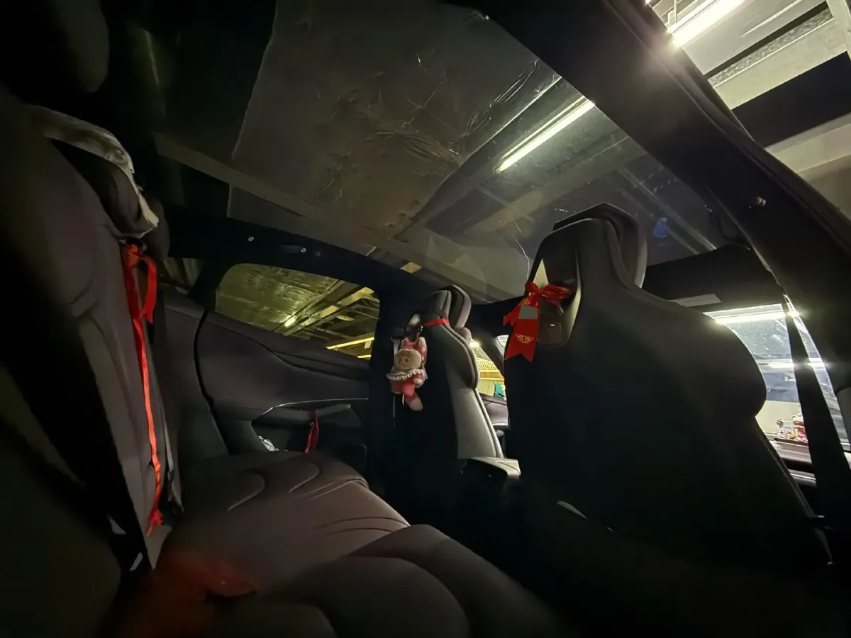 2024 MI SU7 BEV 101KWH,autocango,china used car exporter,china ev exporter,chinese used car exporter,chinese used ev exporter