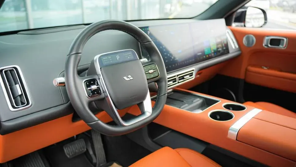 2024 Li L6 Range Extended 154HP L4 REEV 36.8KWH,autocango,china used car exporter,china ev exporter,chinese used car exporter,chinese used ev exporter