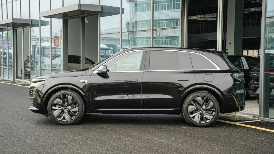 2024 Li L6 Range Extended 154HP L4 REEV 36.8KWH,autocango,china used car exporter,china ev exporter,chinese used car exporter,chinese used ev exporter