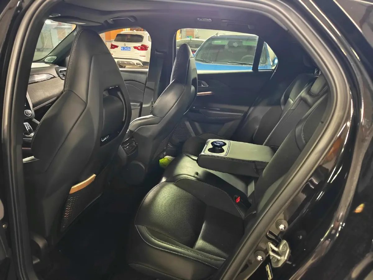 2022 LYNK&CO 03 1.5T 180HP L3 7DCT,autocango,china used car exporter,china ev exporter,chinese used car exporter,chinese used ev exporter