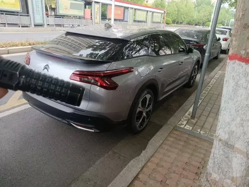 2022 Citroen C5 X 1.6T 175HP L4 8AT,autocango,china used car exporter,china ev exporter,chinese used car exporter,chinese used ev exporter