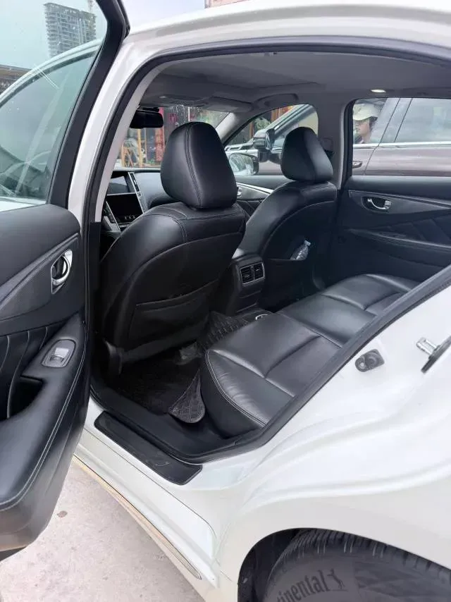 2018 Jeep Grand Commander 2.0T 265HP L4 9AT,autocango,china used car exporter,china ev exporter,chinese used car exporter,chinese used ev exporter