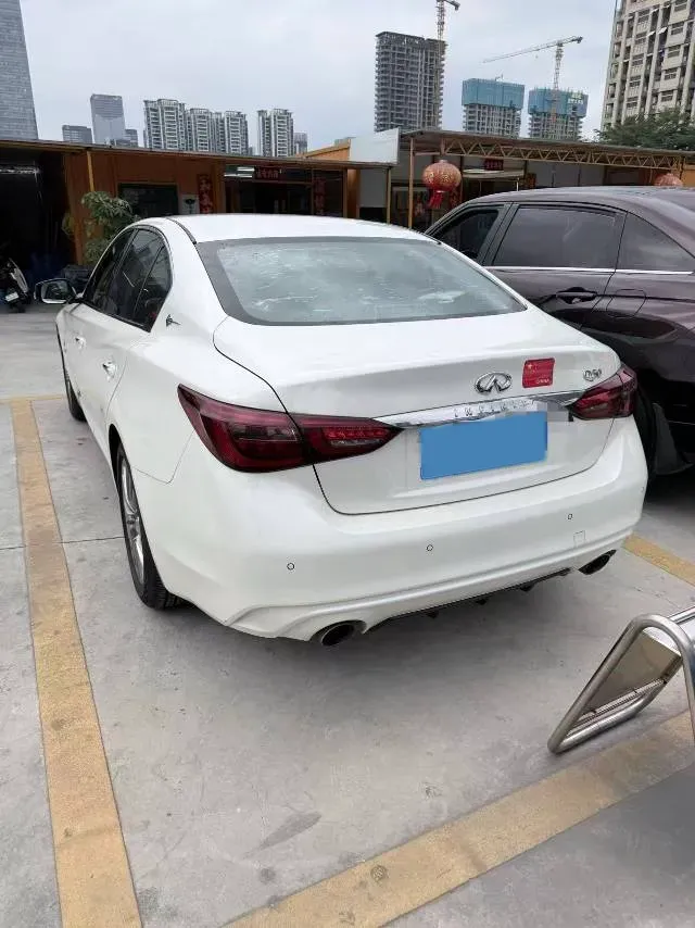 2018 Jeep Grand Commander 2.0T 265HP L4 9AT,autocango,china used car exporter,china ev exporter,chinese used car exporter,chinese used ev exporter