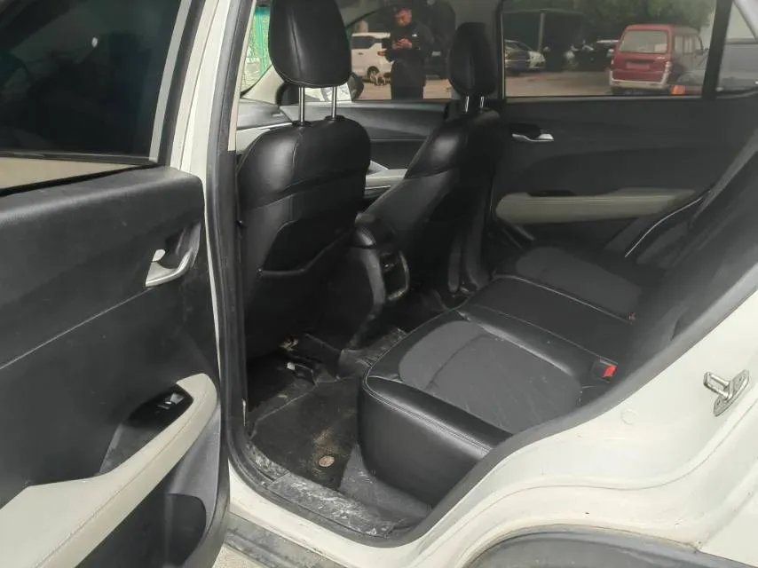 2017 BaoJun 510 1.5L 112HP L4 6MT,autocango,china used car exporter,china ev exporter,chinese used car exporter,chinese used ev exporter