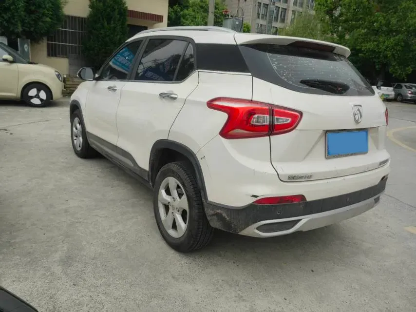 2017 BaoJun 510 1.5L 112HP L4 6MT,autocango,china used car exporter,china ev exporter,chinese used car exporter,chinese used ev exporter