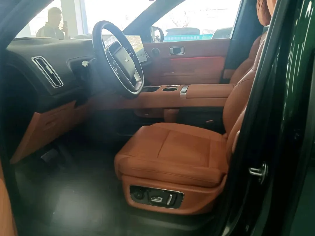 2025 Li L9 Range Extended 154HP REEV,autocango,china used car exporter,china ev exporter,chinese used car exporter,chinese used ev exporter