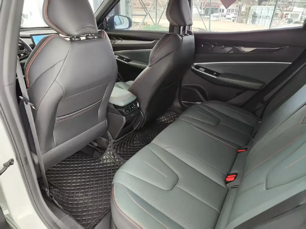 2023 Geely Azkarra 1.5T 181HP L4 7DCT,autocango,china used car exporter,china ev exporter,chinese used car exporter,chinese used ev exporter