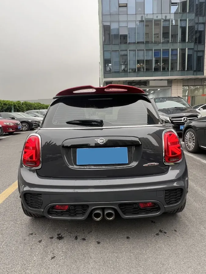 2020 MINI JCW 2.0T 231HP L4 8AT,autocango,china used car exporter,china ev exporter,chinese used car exporter,chinese used ev exporter