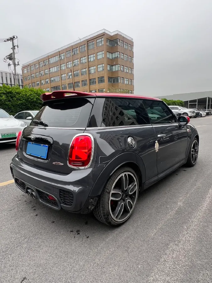 2020 MINI JCW 2.0T 231HP L4 8AT,autocango,china used car exporter,china ev exporter,chinese used car exporter,chinese used ev exporter