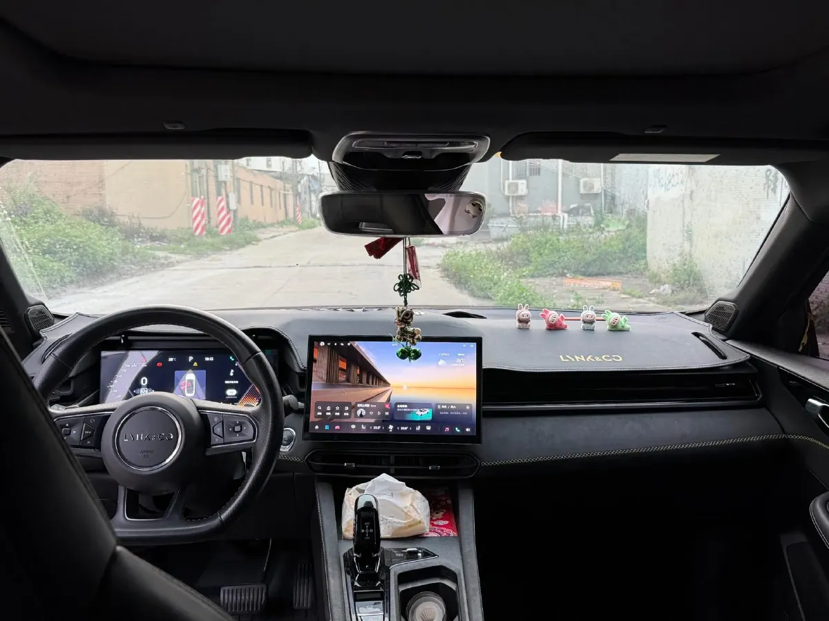 2023 LYNK&CO 03 2.0T 254HP L4 7DCT,autocango,china used car exporter,china ev exporter,chinese used car exporter,chinese used ev exporter