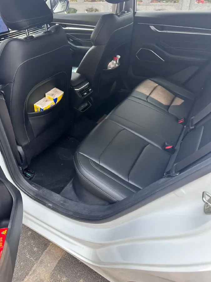 2023 Geely Emgrand 1.5L 127HP L4 CVT,autocango,china used car exporter,china ev exporter,chinese used car exporter,chinese used ev exporter