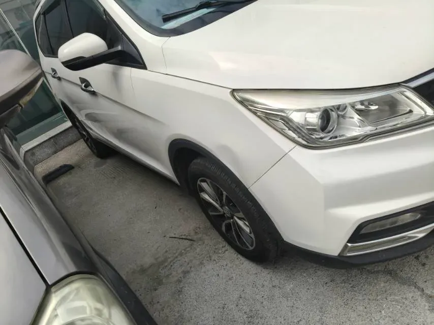 2017 BaoJun 730 1.5T 150HP L4 6MT,autocango,china used car exporter,china ev exporter,chinese used car exporter,chinese used ev exporter