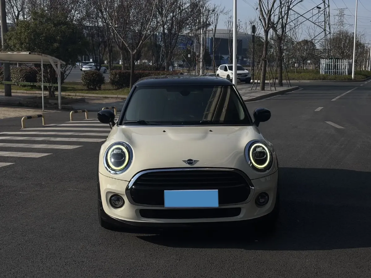 2019 MINI MINI 1.5T 136HP L3 7DCT,autocango,china used car exporter,china ev exporter,chinese used car exporter,chinese used ev exporter
