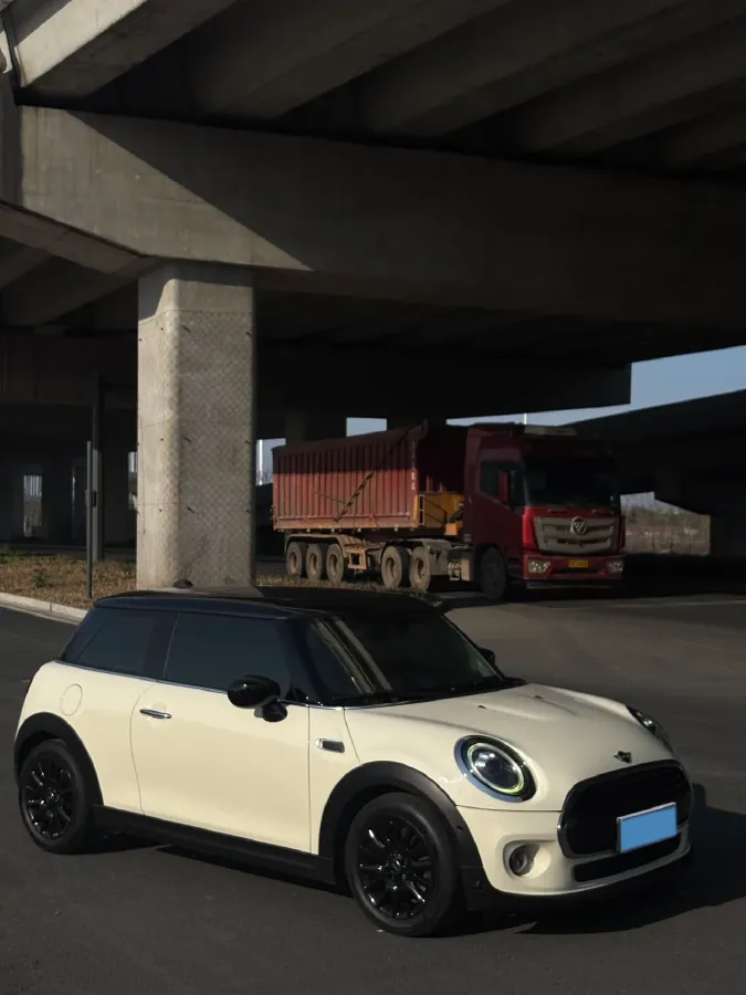 2019 MINI MINI 1.5T 136HP L3 7DCT,autocango,china used car exporter,china ev exporter,chinese used car exporter,chinese used ev exporter