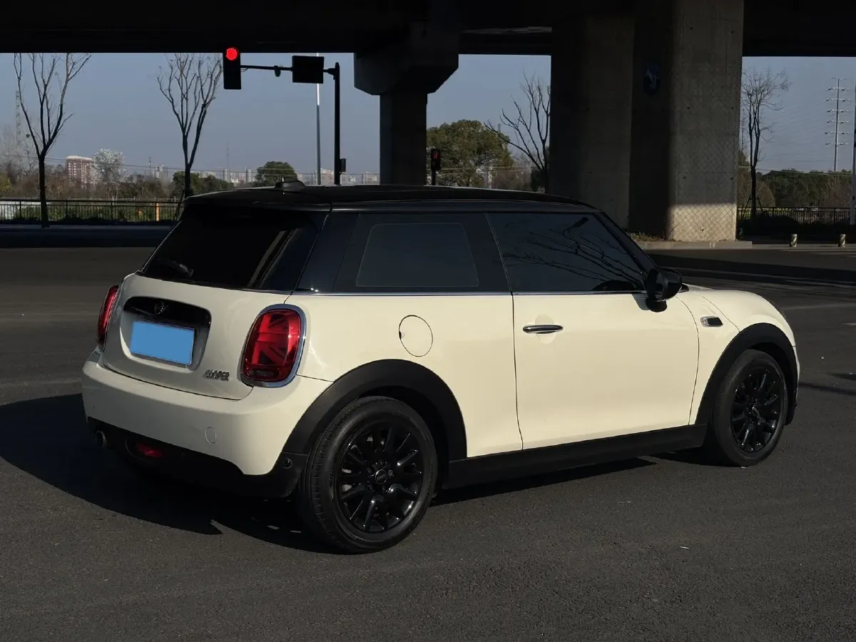 2019 MINI MINI 1.5T 136HP L3 7DCT,autocango,china used car exporter,china ev exporter,chinese used car exporter,chinese used ev exporter